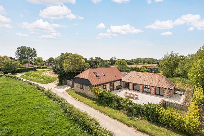 Stunning barn conversion, South Mundham